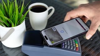 Using NFC to pay at a credit card terminal