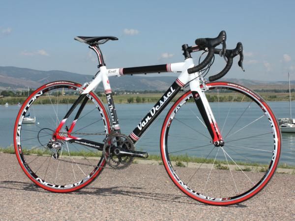 The Van Dessel Rivet is an excellent choice for American-style criterium racing thanks to its impressively stiff chassis and quick handling.