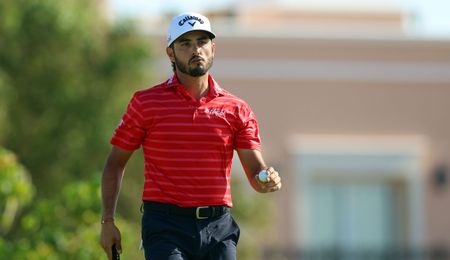 Ancer waves to the crowd after claiming the Saudi International