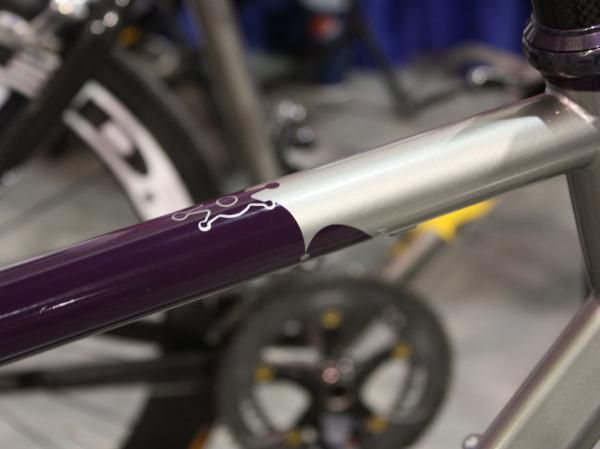 Though TIG welded, this Alchemy Isky still boasted a lug-like paint job.