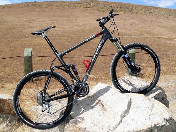 Trek&rsquo;s top-of-the-line Fuel EX receives a new OCLV frame, substantially lighter rear end, and a wealth of premium kit including a Fox fork up front.