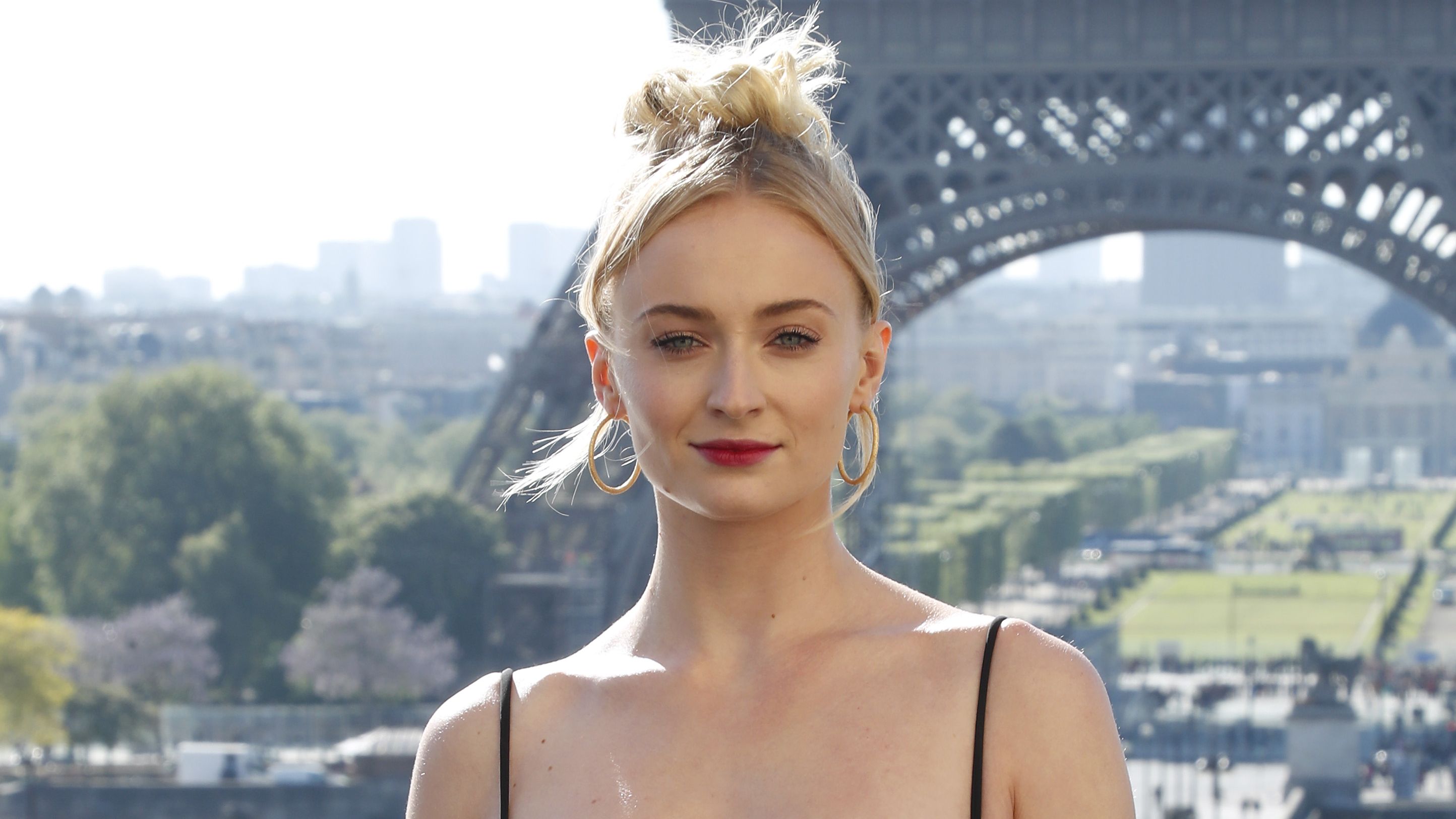 Sophie Turner Didn't Hold Back About That "Disrespectful" Game of Thrones Season 8 Remake Petition