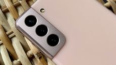 A photograph of the Samsung Galaxy S21 5G's camera array