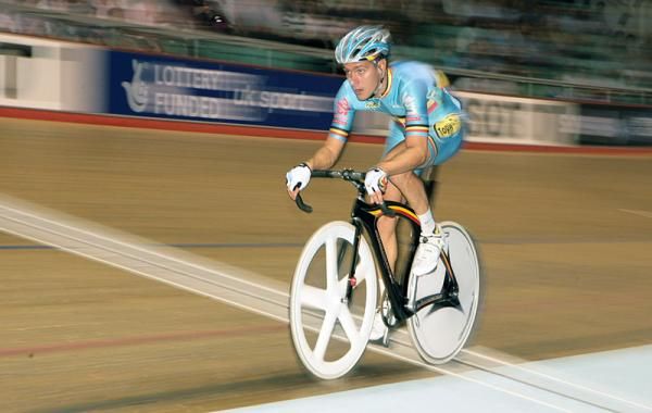 Kenny de Ketele (Belgium) on his way to lapping the field in his points race qualifying heat.