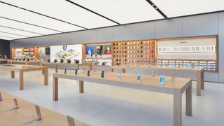 Apple Store Front