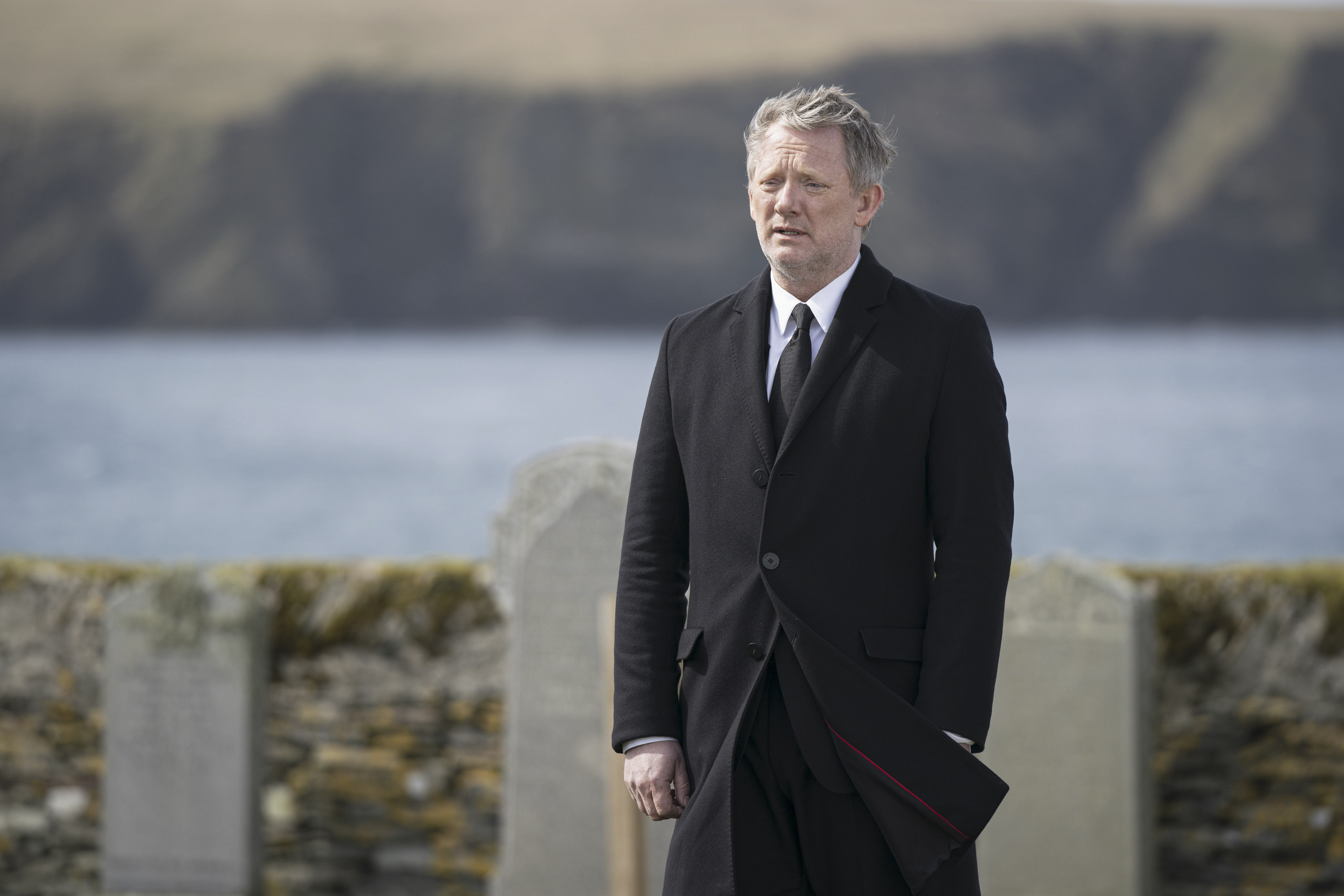 TV tonight DI Jimmy Perez (DOUGLAS HENSHALL)