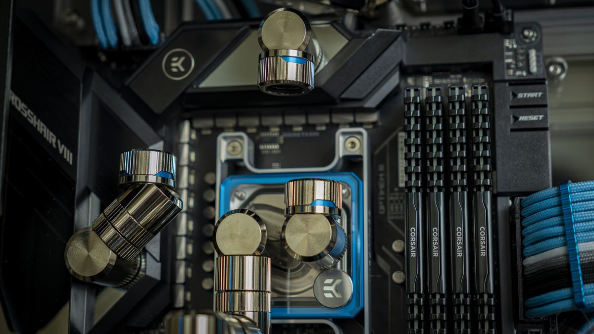 Blue Shift, Spectre III PC Build