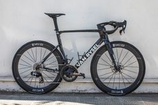 Paul Seixas' Van Rysel RCR-Pro prototype