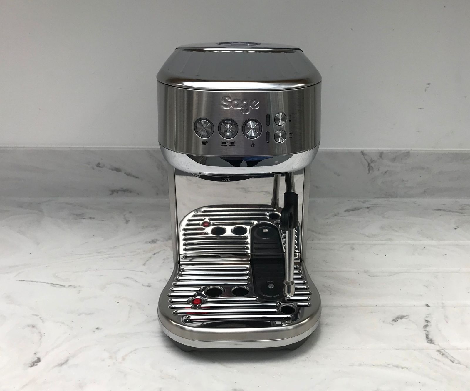 Sage Bambino Plus review the dream for beginners and baristas