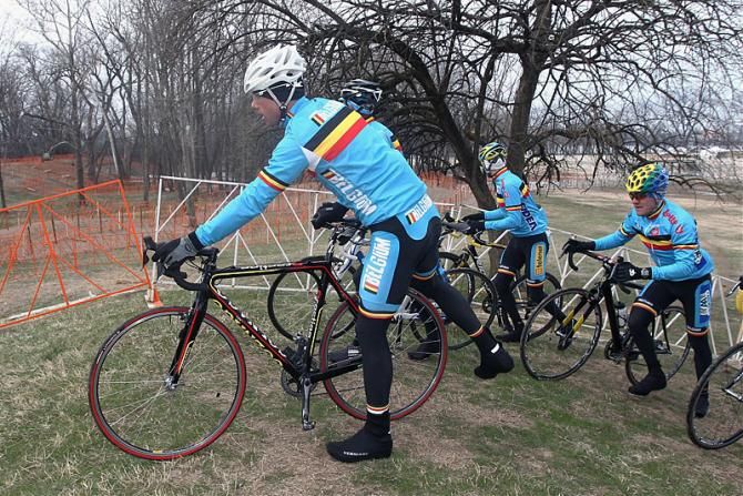 Sven Nys leads the Belgium team's training session on the Worlds course.