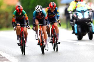 Kasia Niewiadoma, Elisa Longo Borghini and Shirin Van Anrooij make up the winning breakaway at the 2024 Tour of Flanders