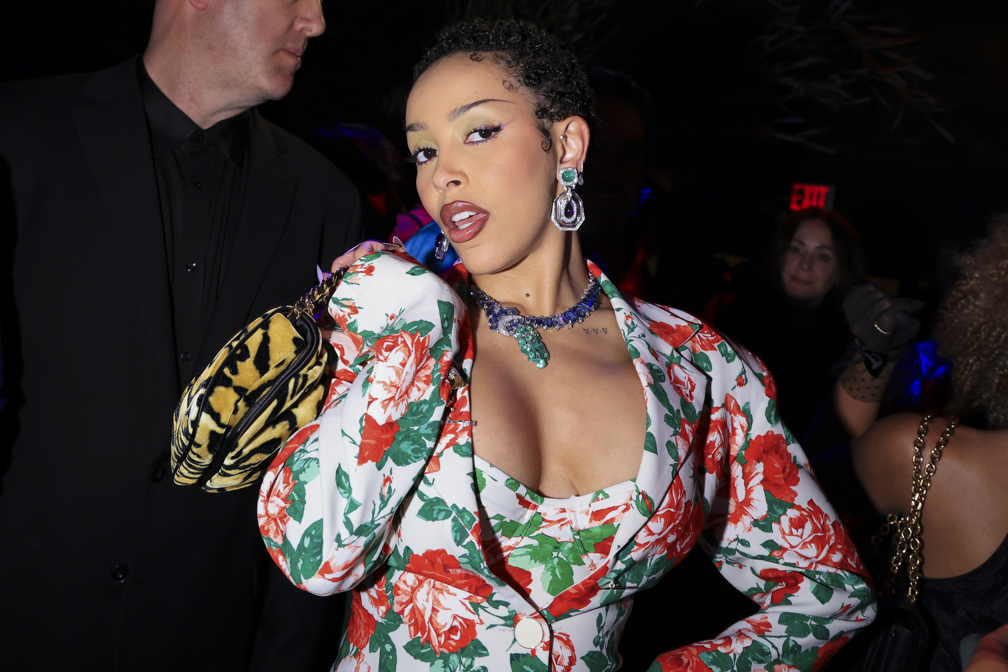 a photo showing Doja Cat's outfit at the Met Gala after parties