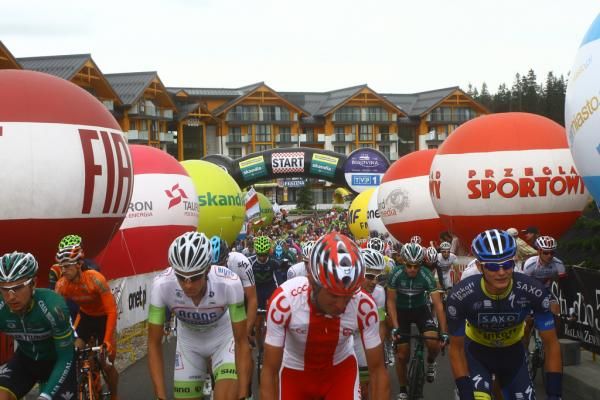 The start of stage 6 of the Tour of Poland