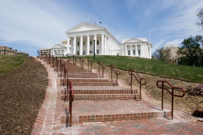 picture of steps leading to the Virginia capitol building in Richmond