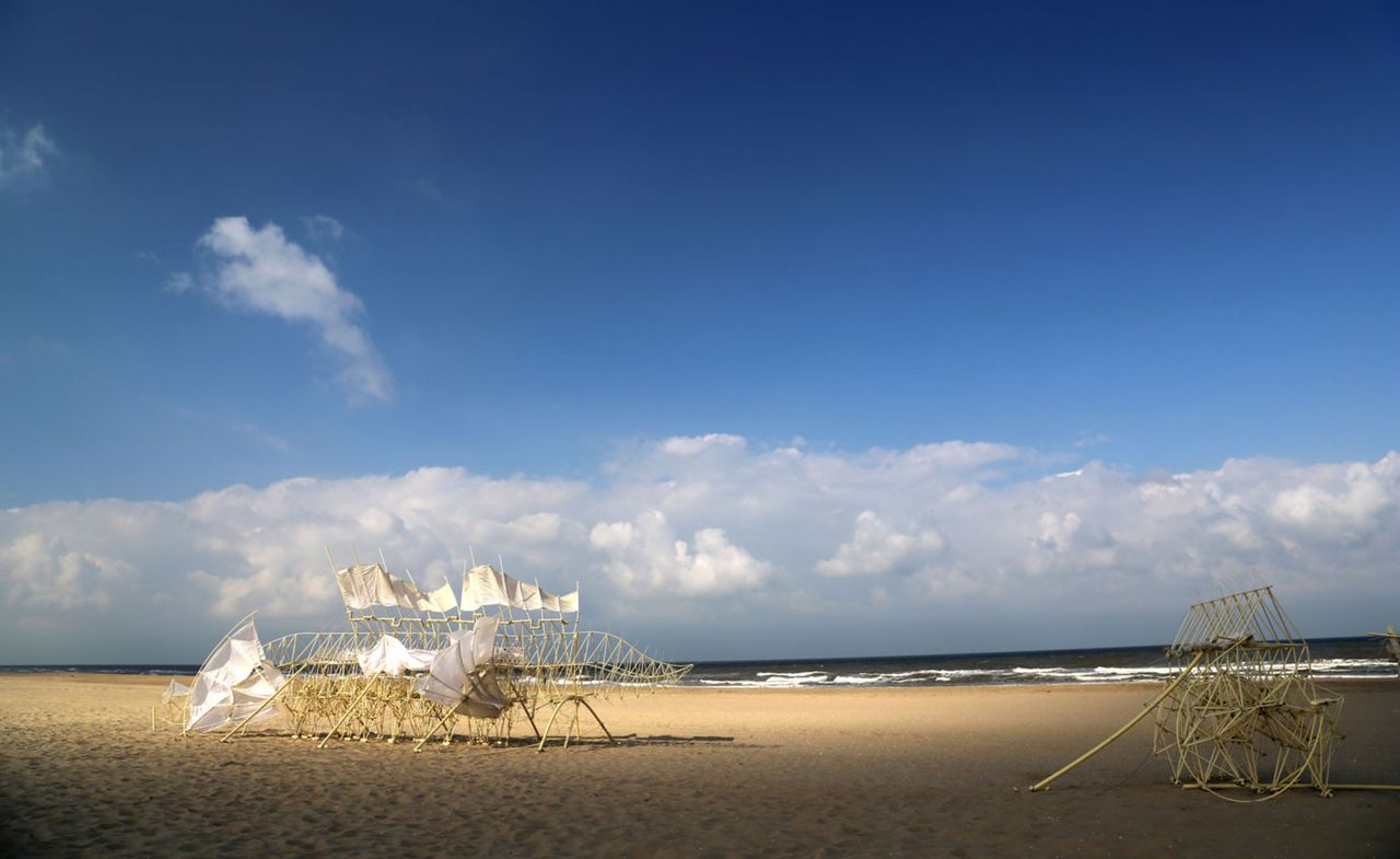 Theo Jansen Strandbeests Art Basel Miami