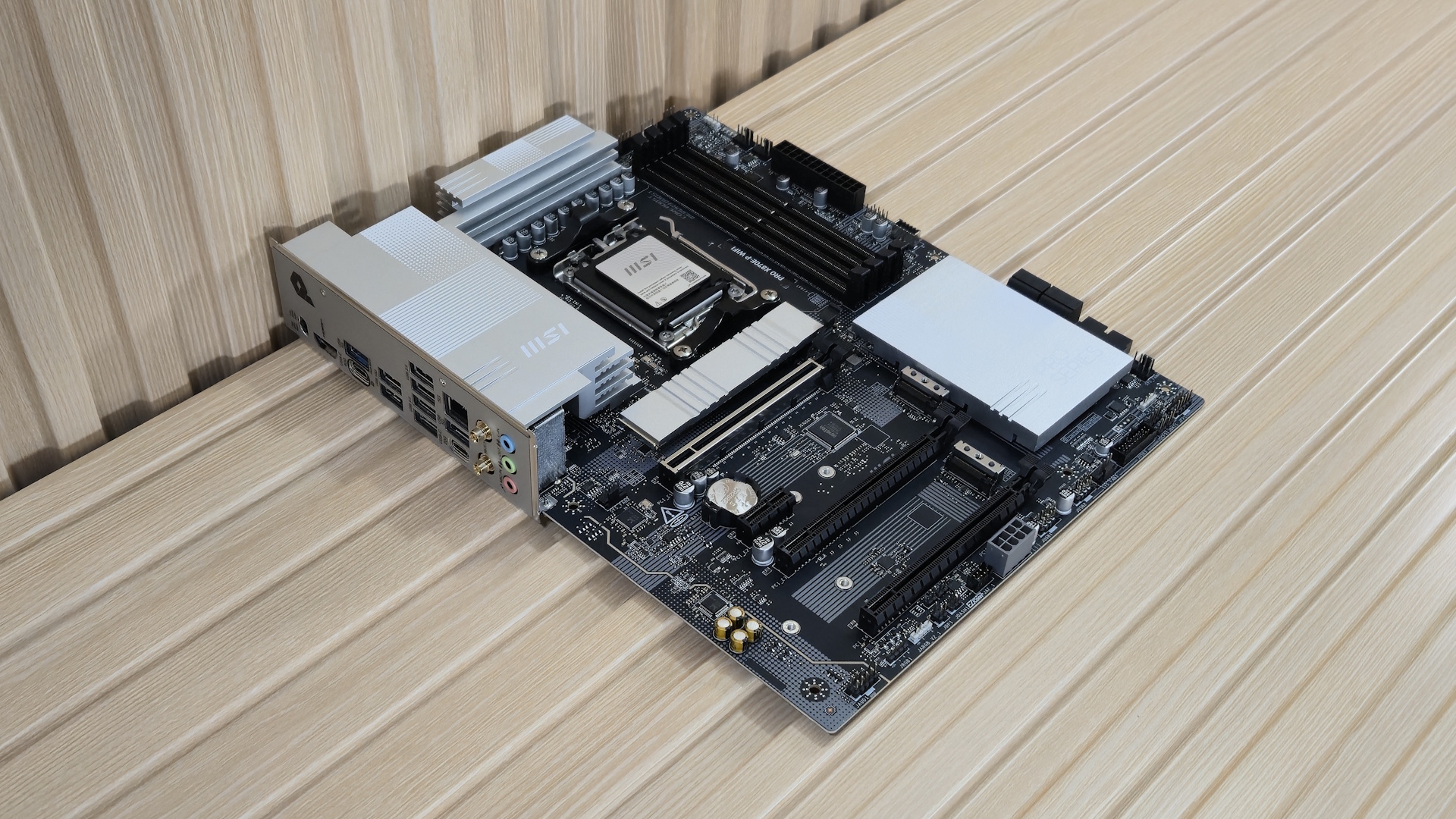 MSI Pro X870E-P Wifi - Board images