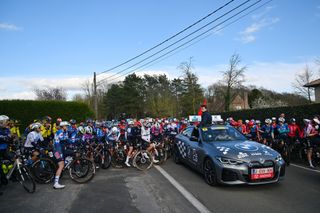 Crash between Soudal-Quickstep team car, medical car from men's race stops women's Dwars door Vlaanderen