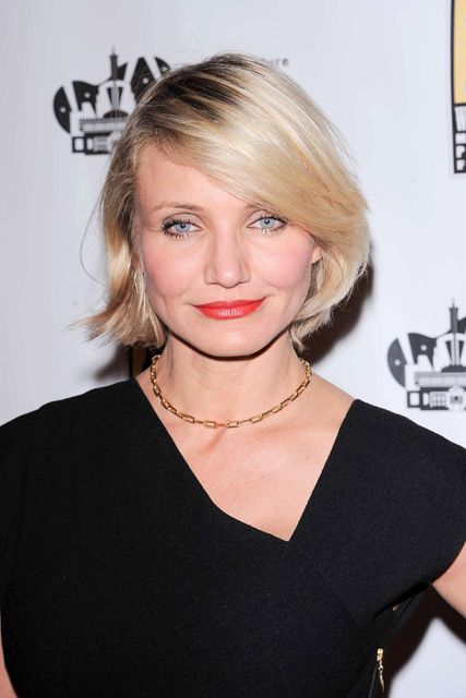 Cameron Diaz, Cameron Diaz hairstyles, Cameron Diaz haircut, Cameron Diaz hair, Cameron Diaz short hair, Cameron Diaz actress, Cameron Diaz movies, Cameron Diaz style, Cameron Diaz fashion, celebrity short hair, celebrity hair cuts, Cameron Diaz films, Jay Leno, Cameron Diaz on Jay Leno