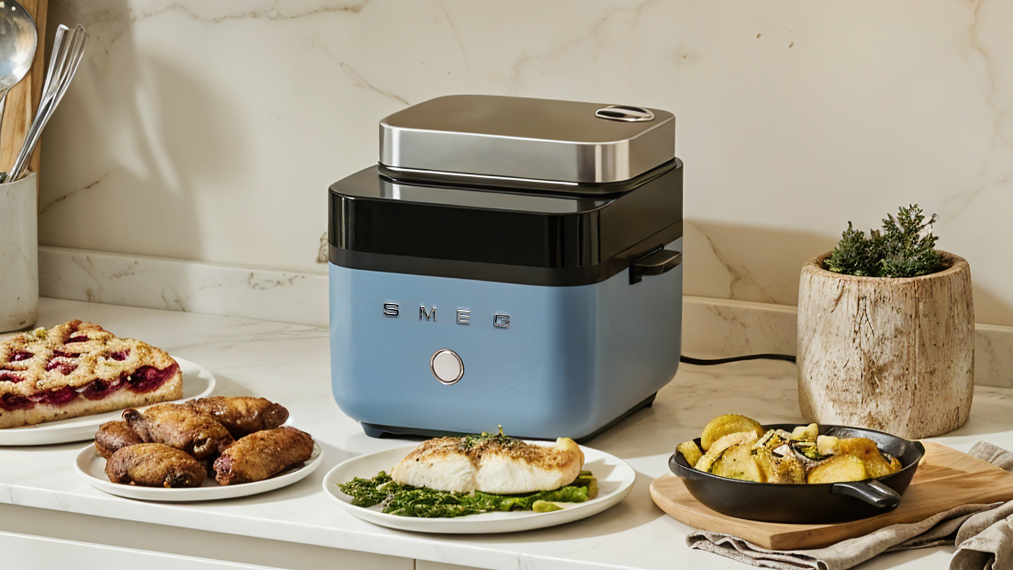 Smeg air fryer in storm blue