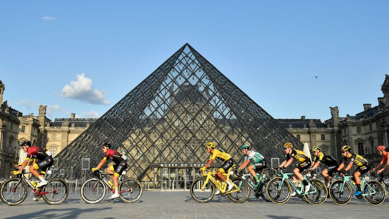 Colombia’s Egan Bernal (yellow jersey) won the 2019 Tour de France 