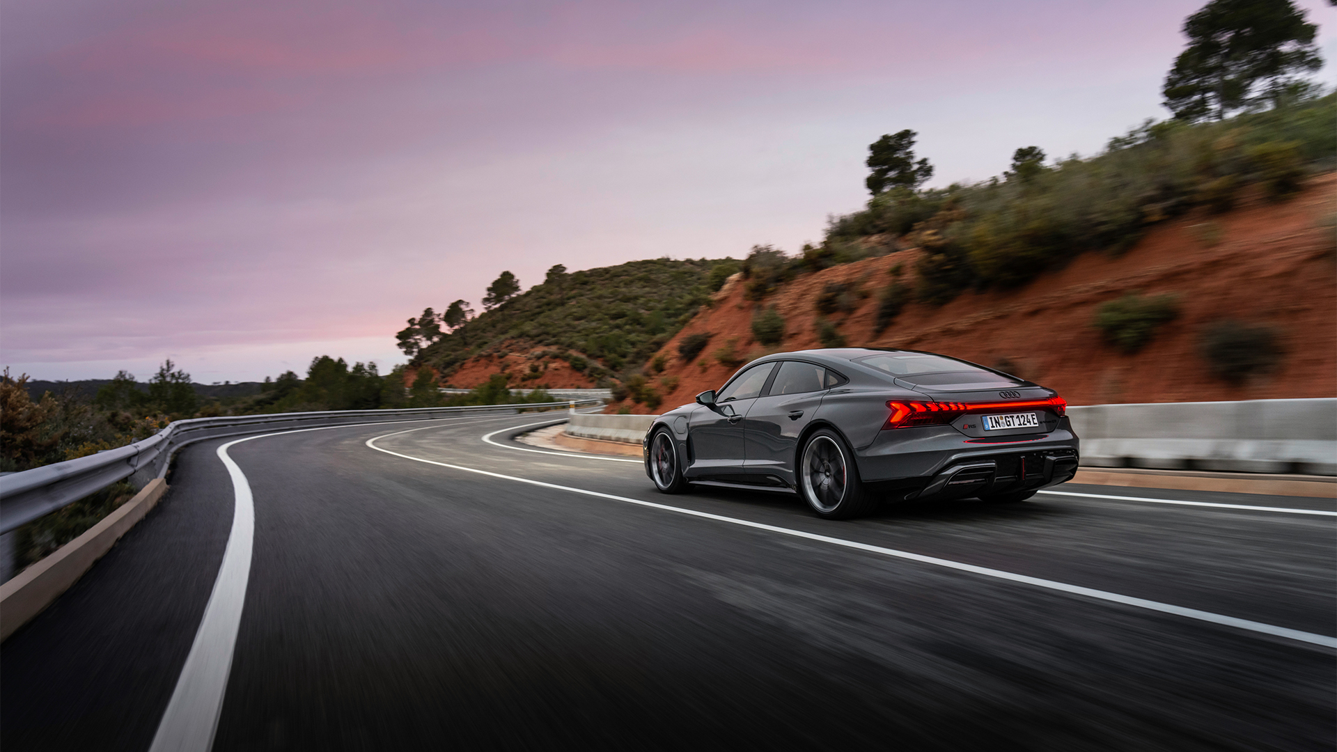 Modelos Audi S e-tron GT y RS 2024