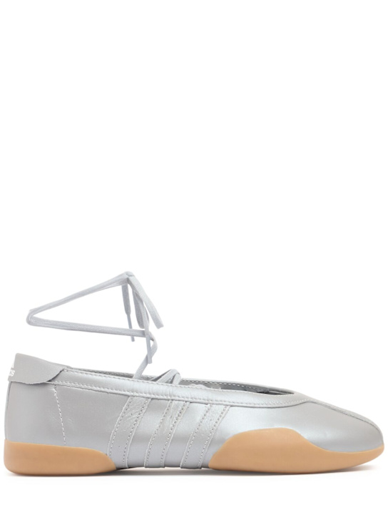 Taekwondo Mei Ballet Sneakers - Adidas Originals - Women - Silver - 3.5 Uk