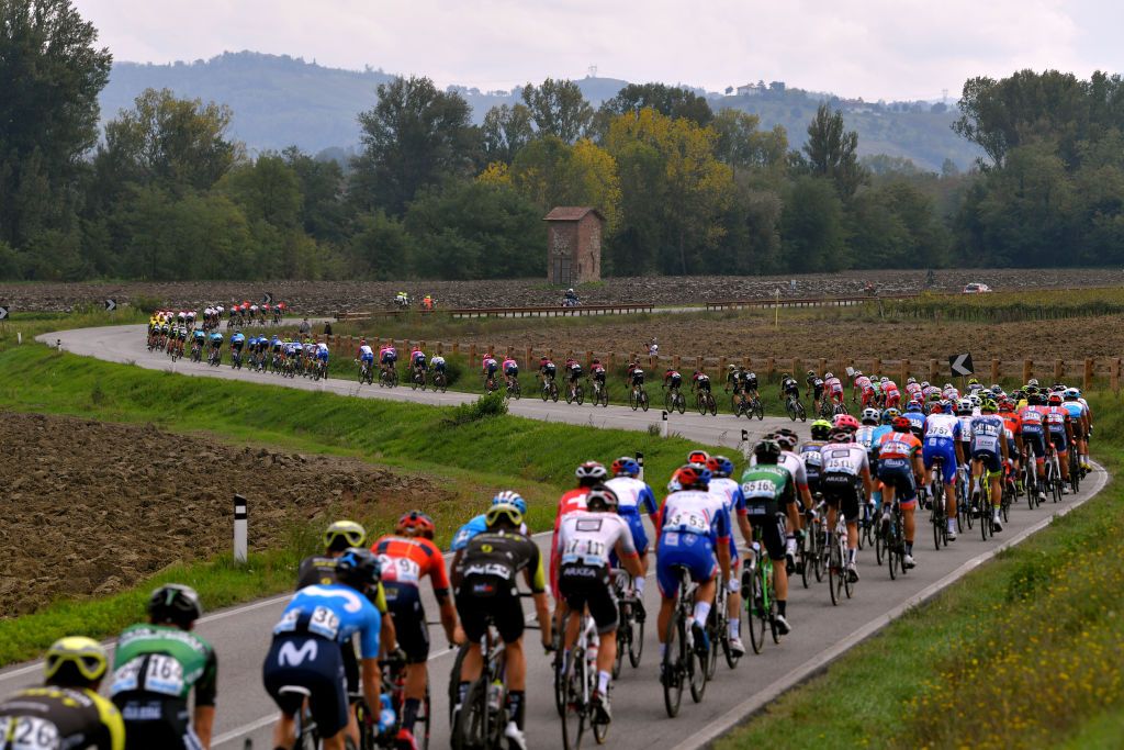 The peloton during the early stages of the GP Bruno Beghelli