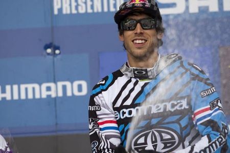 Men's Fort William World Cup downhill winner Gee Atherton (Commencal)