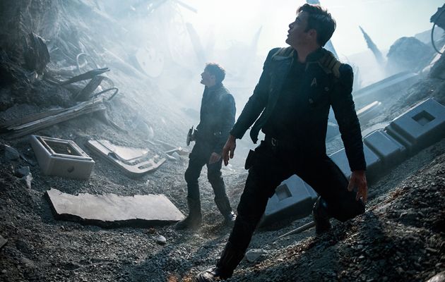 Star Trek Beyond Anton Yelchin Chris Pine