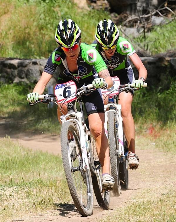 Willow Koerber (Gary Fisher/Subaru) leading team-mate Heather Irmiger on a breakaway.