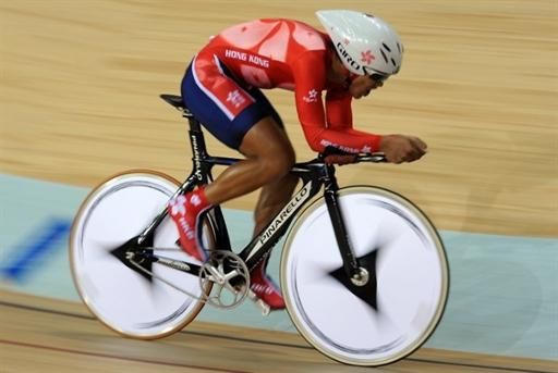 King Lok Cheung (Hong Kong, China) won the silver medal in the men's individual pursuit.