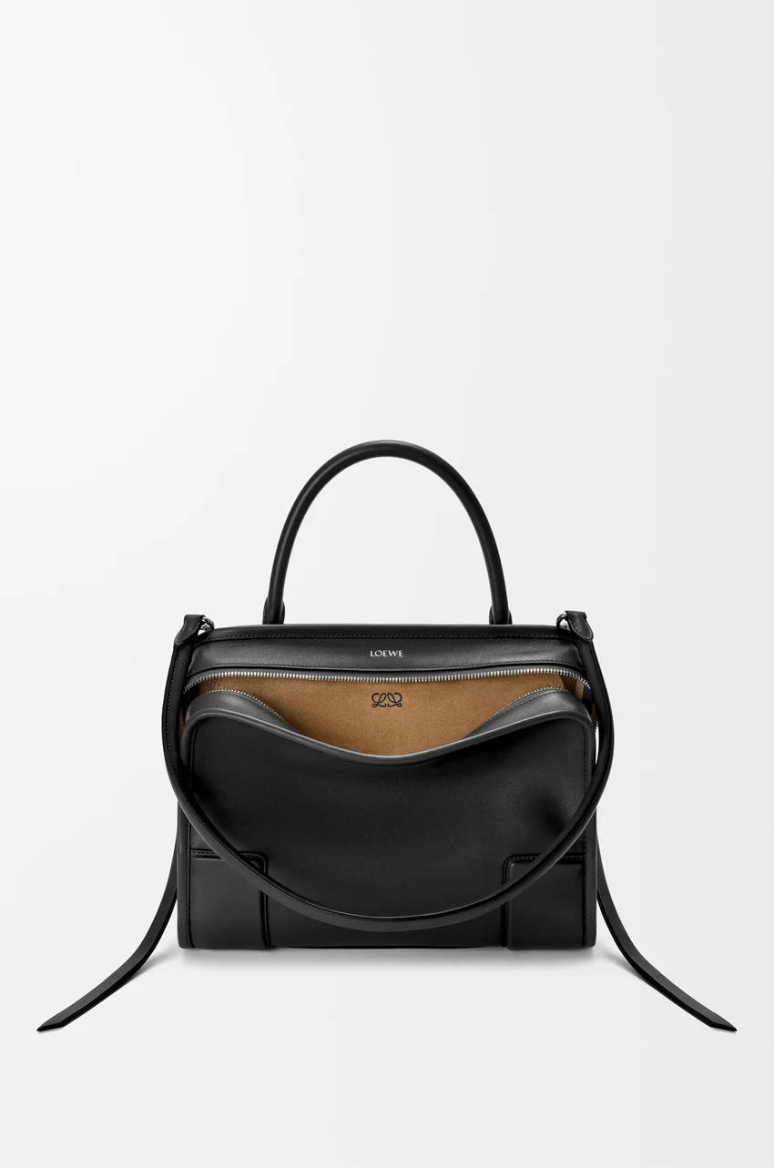 Loewe, Medium Amazona 180 bag in soft calfskin