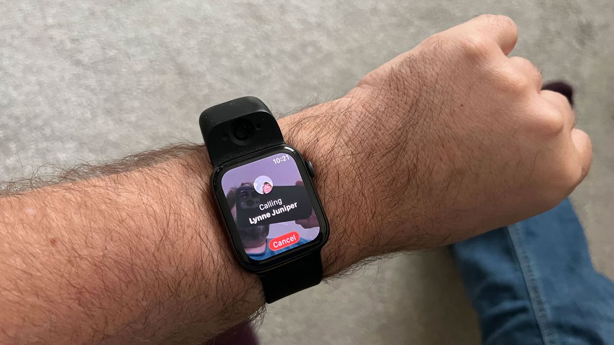 Wristcam review: add camera shooting and video calling to your Apple Watch