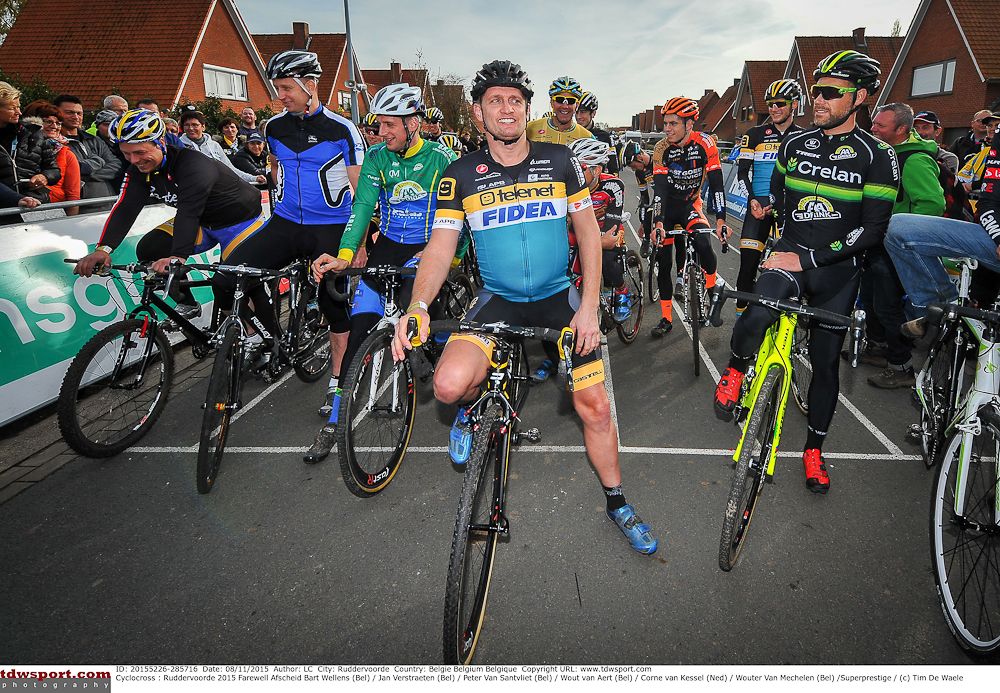 Bart Wellens lines up for a final lap around the Ruddervoorde course.