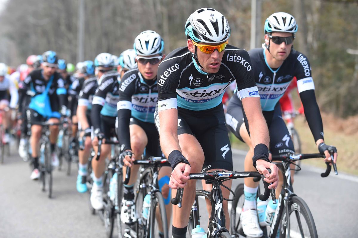 Stijn Vandenbergh (Etixx-Quickstep) on the front