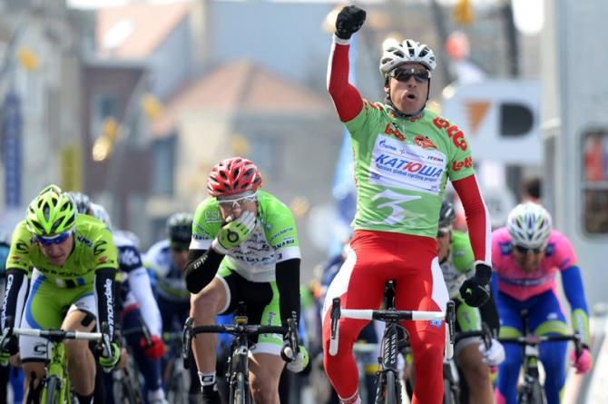 Alexander Kristoff (Katusha) bests Sacha Modolo (Bardiani Valvole-CSF Inox) and Elia Viviani (Cannondale Pro Cycling) in Stage 3a at De Panne