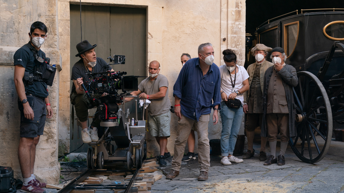 Cyrano director Joe Wright on making a 'naturalistic' musical