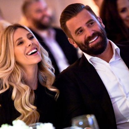 Facial expression, Event, Smile, Formal wear, Laugh, Photography, Suit, Ceremony, Happy, Party, 