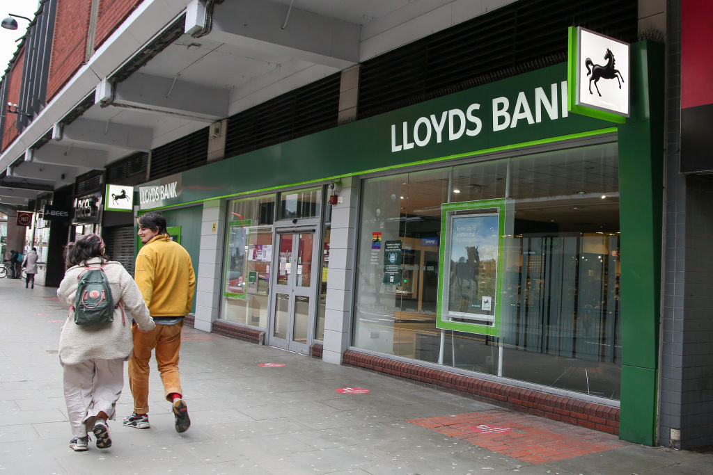 Lloyds and Halifax to axe 40 more bank branches full list of closures