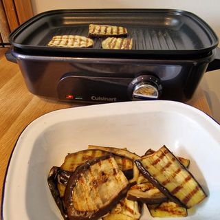 Grilled aubergines in the Cuisinart Cook In