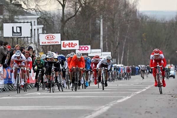 Jens Keukeleire (Cofidis) would emerge victorious at the end of the sprint.