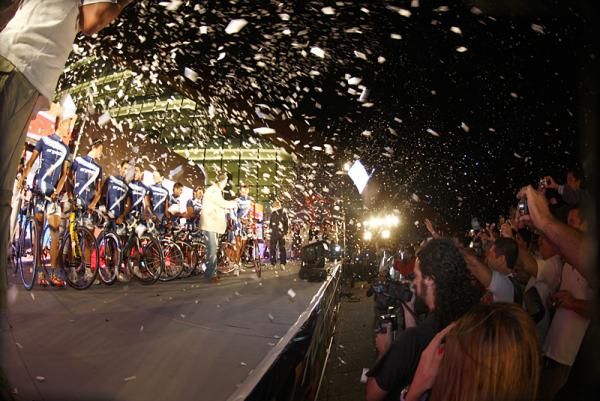 The team presentation wraps up with a confetti shower
