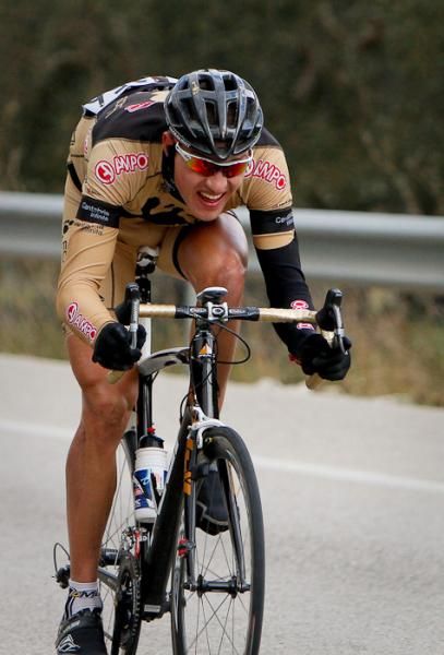 The riders tucked in on the downhill towards Palma de Mallorca.
