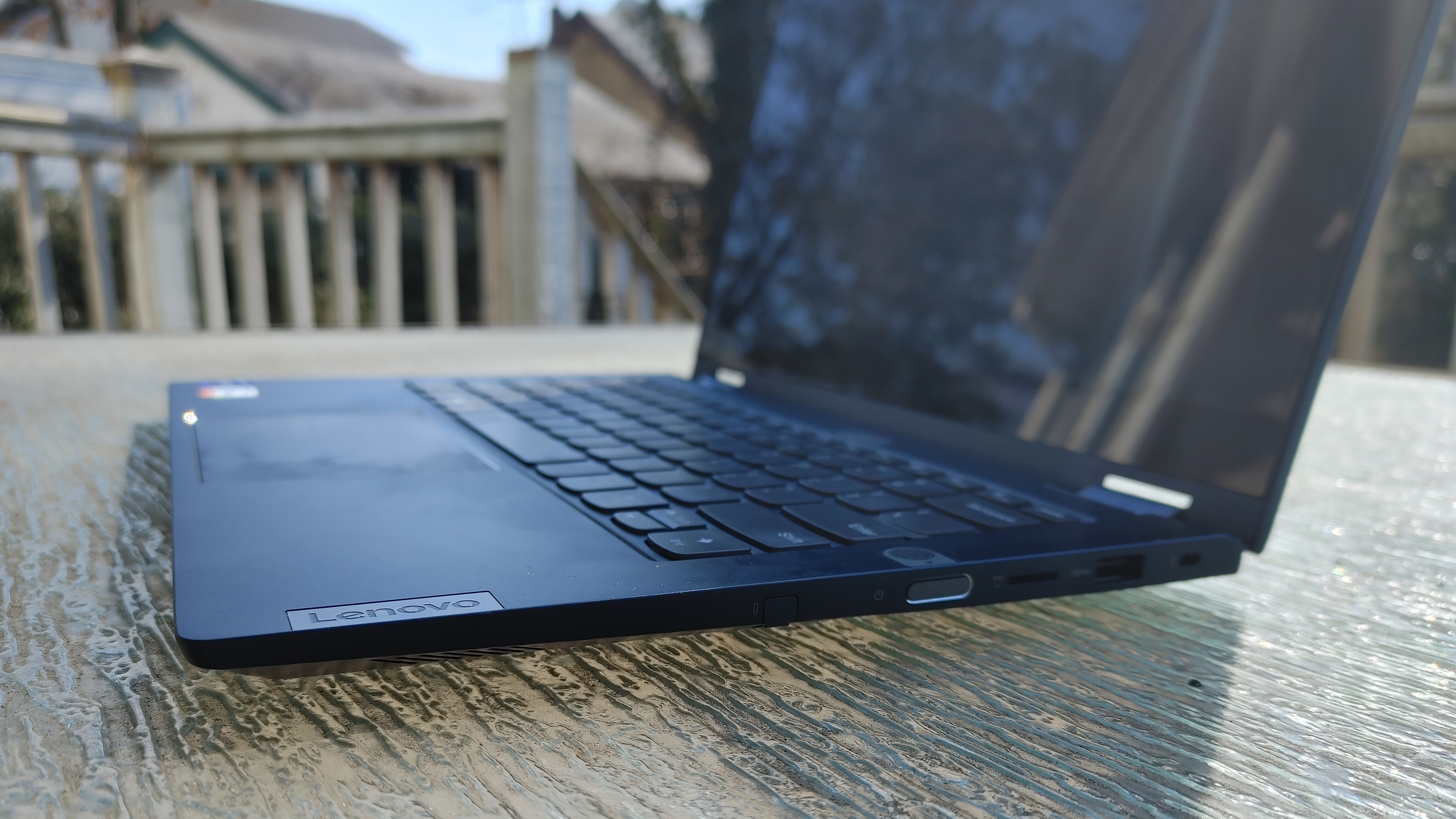 Lenovo ThinkBook 14s yoga review