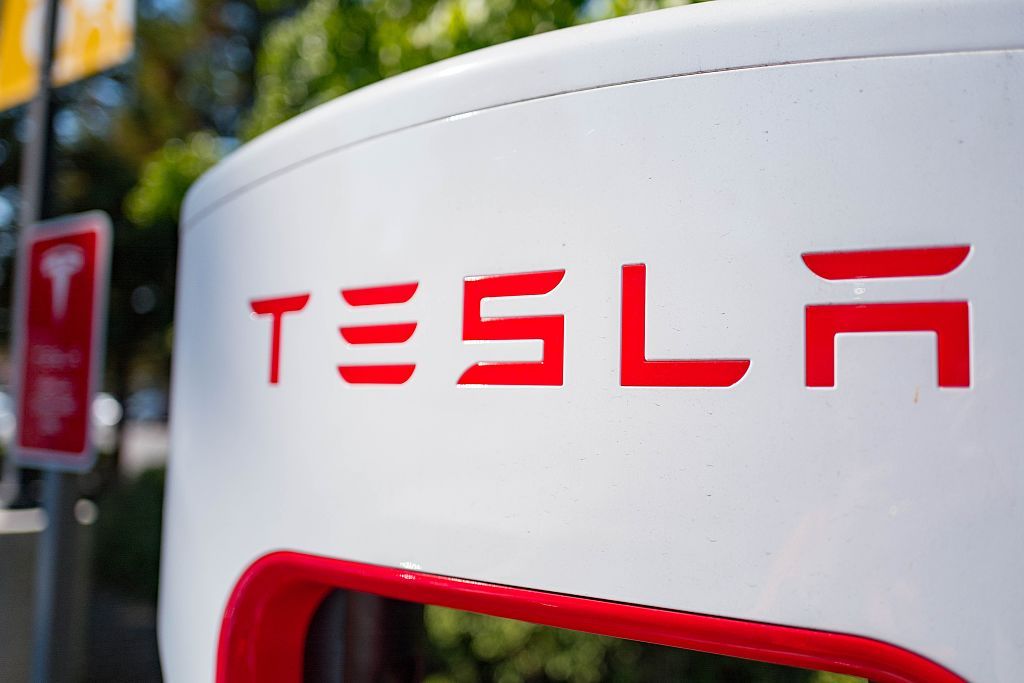 Tesla Seeks License to Supply Electricity to UK Homes