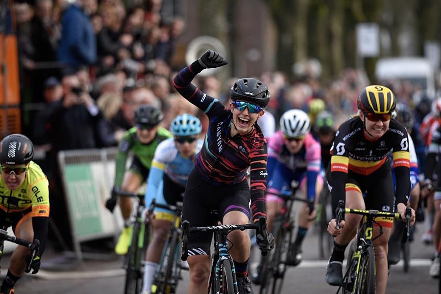 Alexis Ryan (Canyon-SRAM) wins Drentse 8