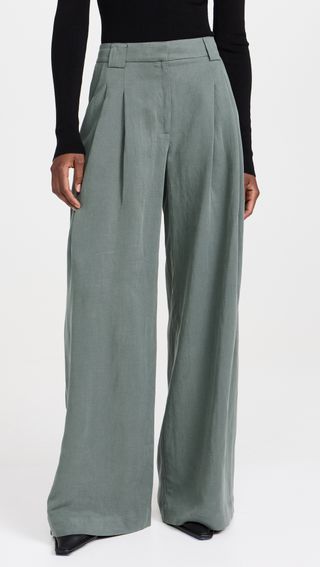 Wide Leg Pleat Pants