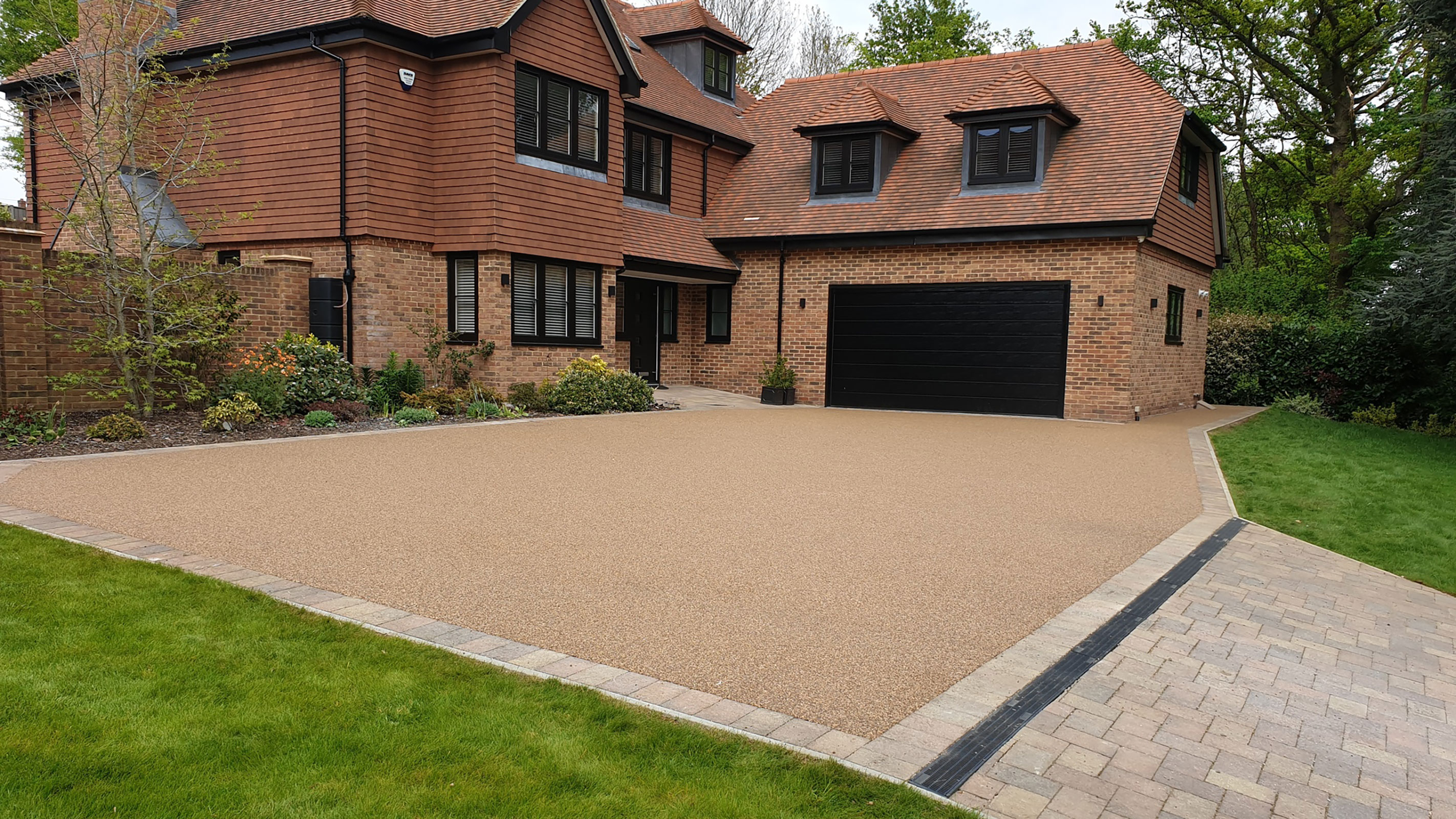 how-much-does-a-resin-driveway-cost-your-handy-price-guide-homebuilding