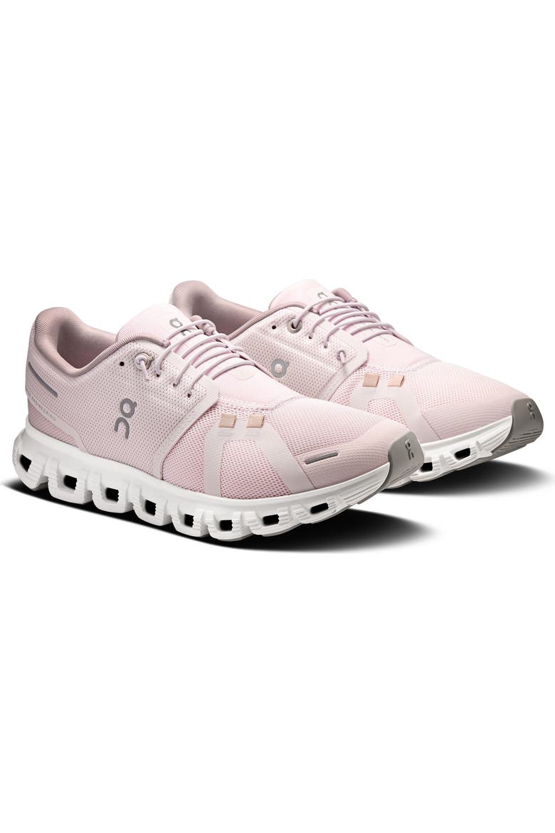 Cloud 6 Sneaker