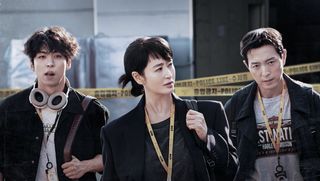 Joo Jong-hyuk, Kim Hye-su and Jung Sung-il in Unmasked